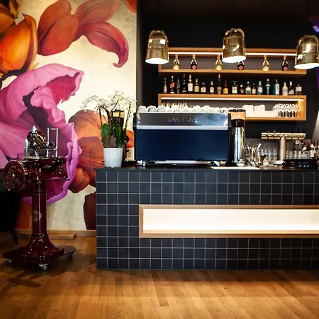 Adina Apartment Hotel Wiesbaden-3